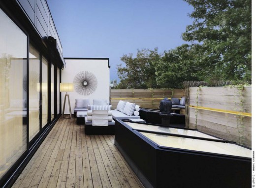 White Canvas On A Green Roof / by Martine Brisson
