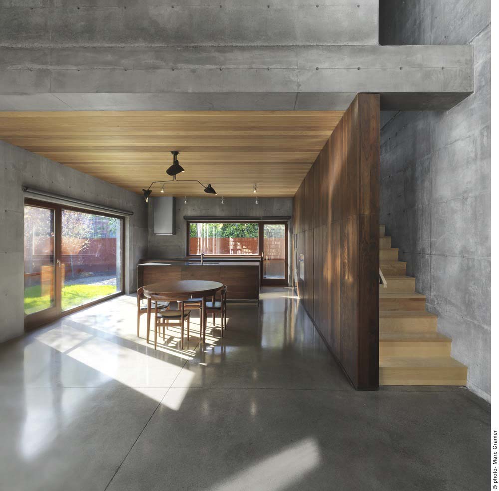 Beaumont House in Montreal / by Henri Cleinge, architect