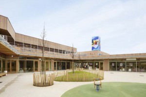 Groupe Scolaire Pasteur / by R2K Architectes