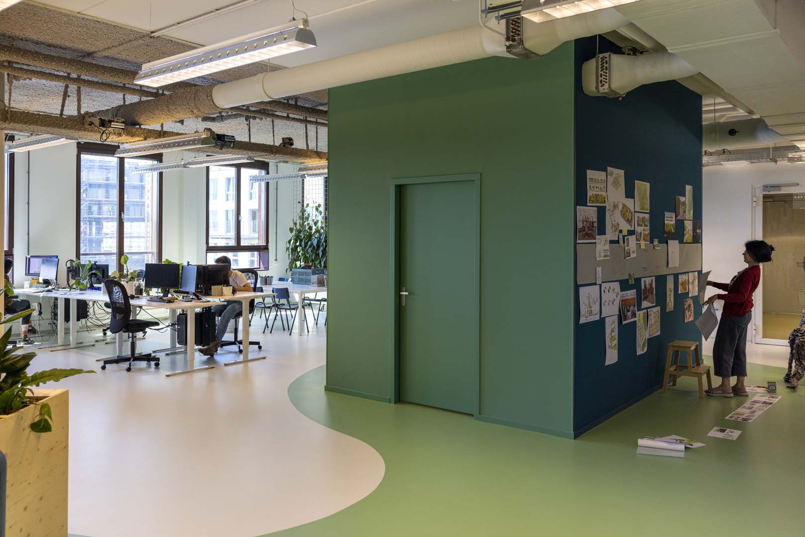 Felixx Eco-Friendly Office
