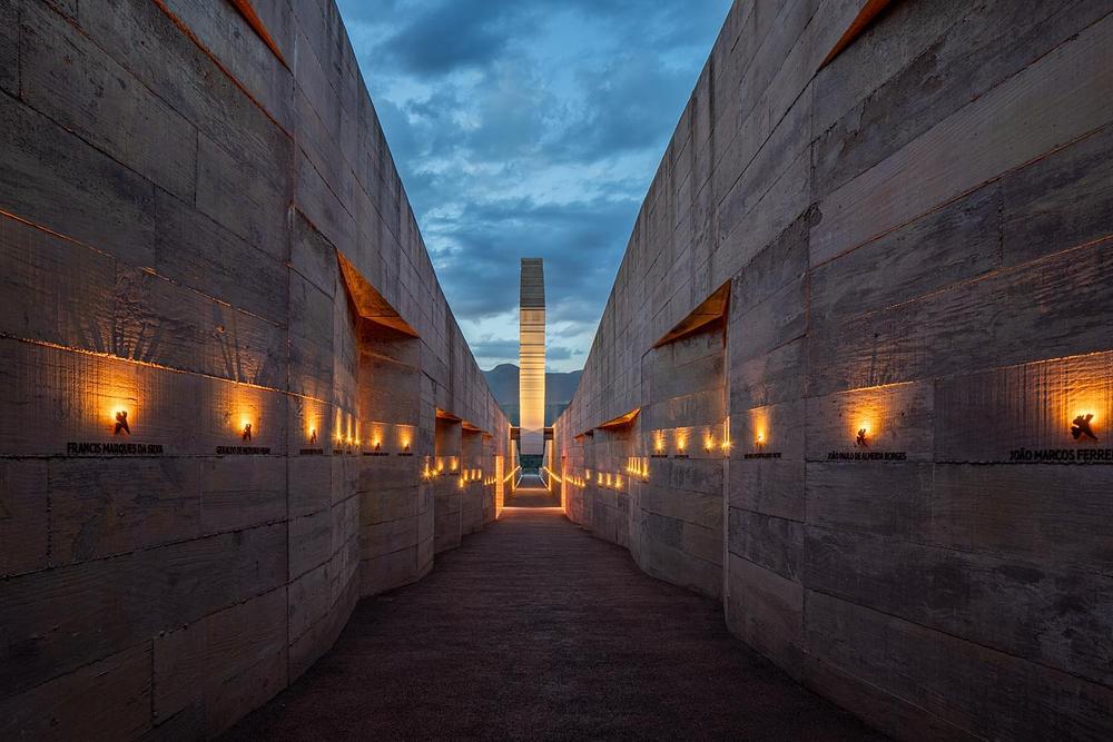 Memorial Brumadinho. Atiaîa Lighting Design.