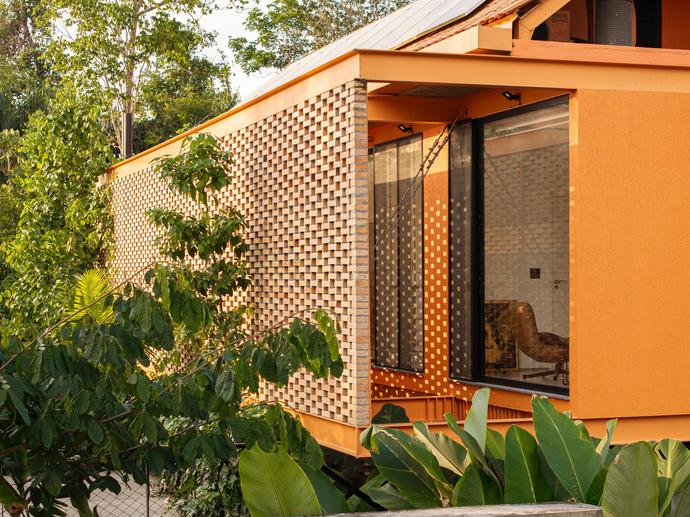 Pupunha House: A Garden-First Home in Manaus
