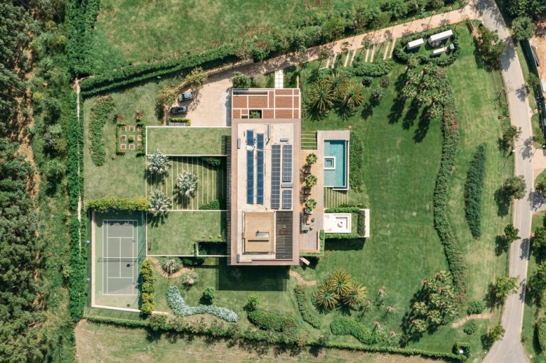 Valencia House in Porto Feliz, Brazil