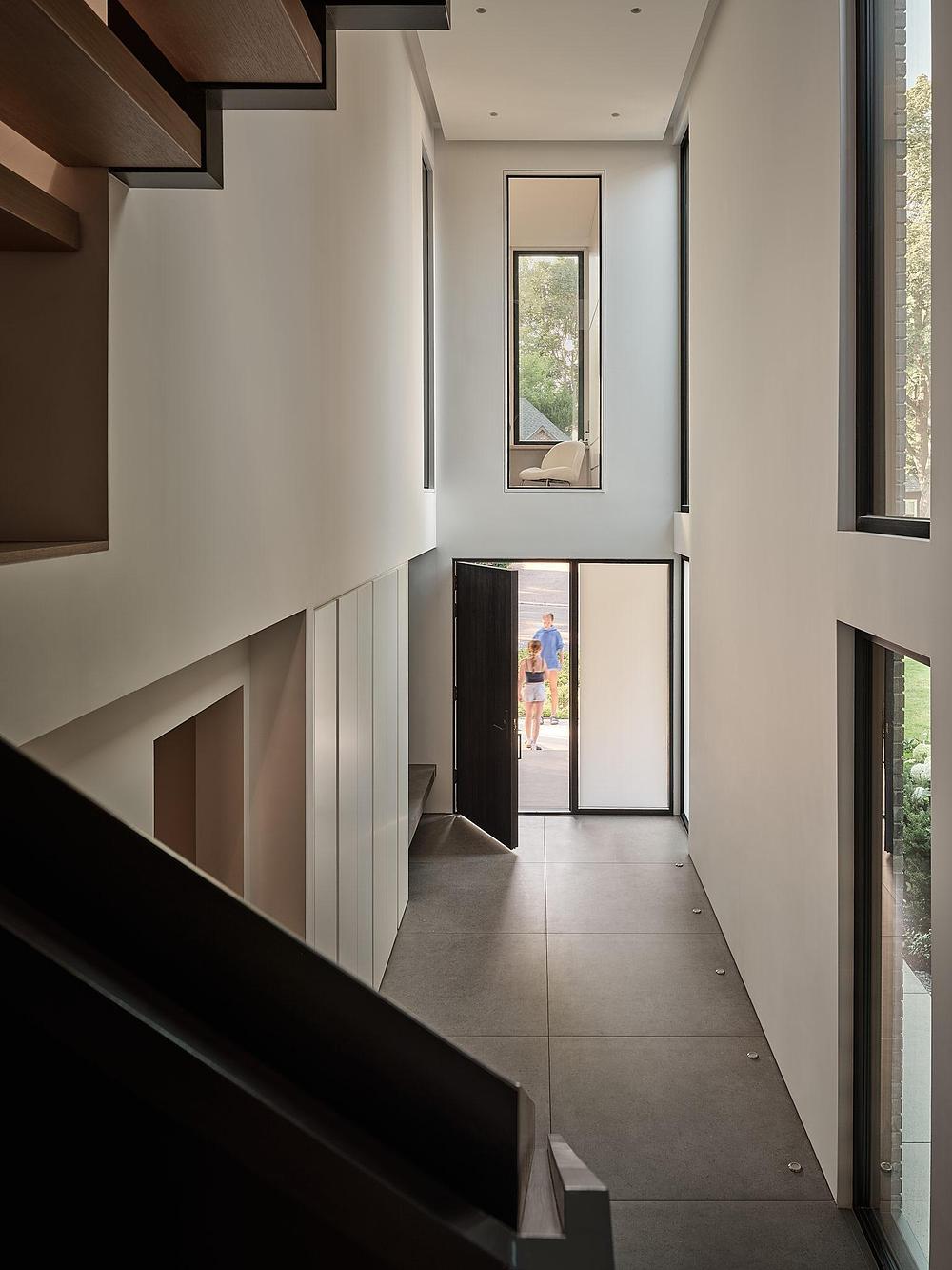 House 117: A Sculptural Brick Residence in Toronto