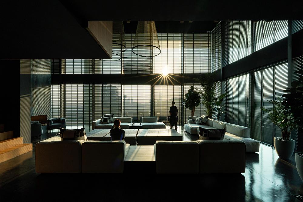 Boobrook Shapes Darkness in Dubai Penthouse