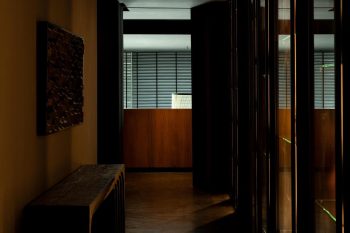 Boobrook Shapes Darkness in Dubai Penthouse