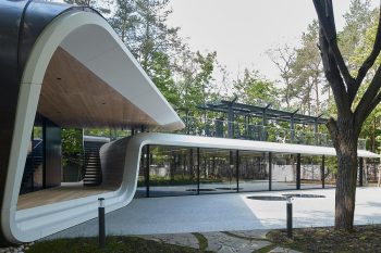 ATRIUM Designs a Garage as a Car Gallery