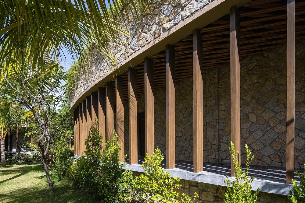 Hidden Spa Blends into Vietnam's Coastal Dunes