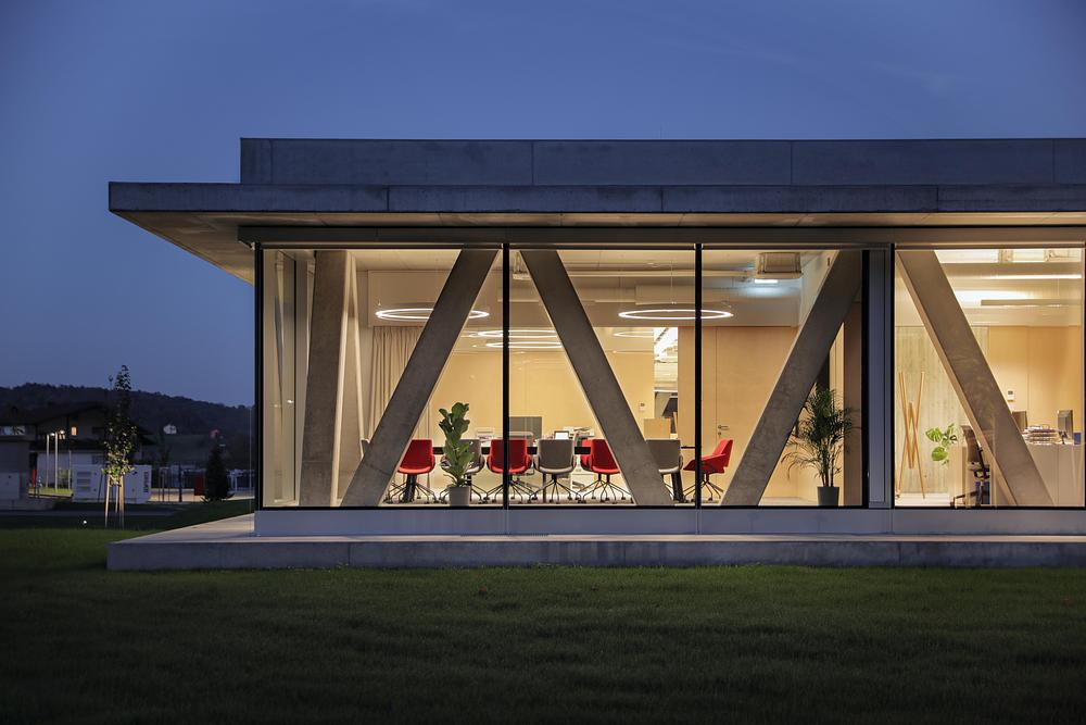 Dubrovcan Office