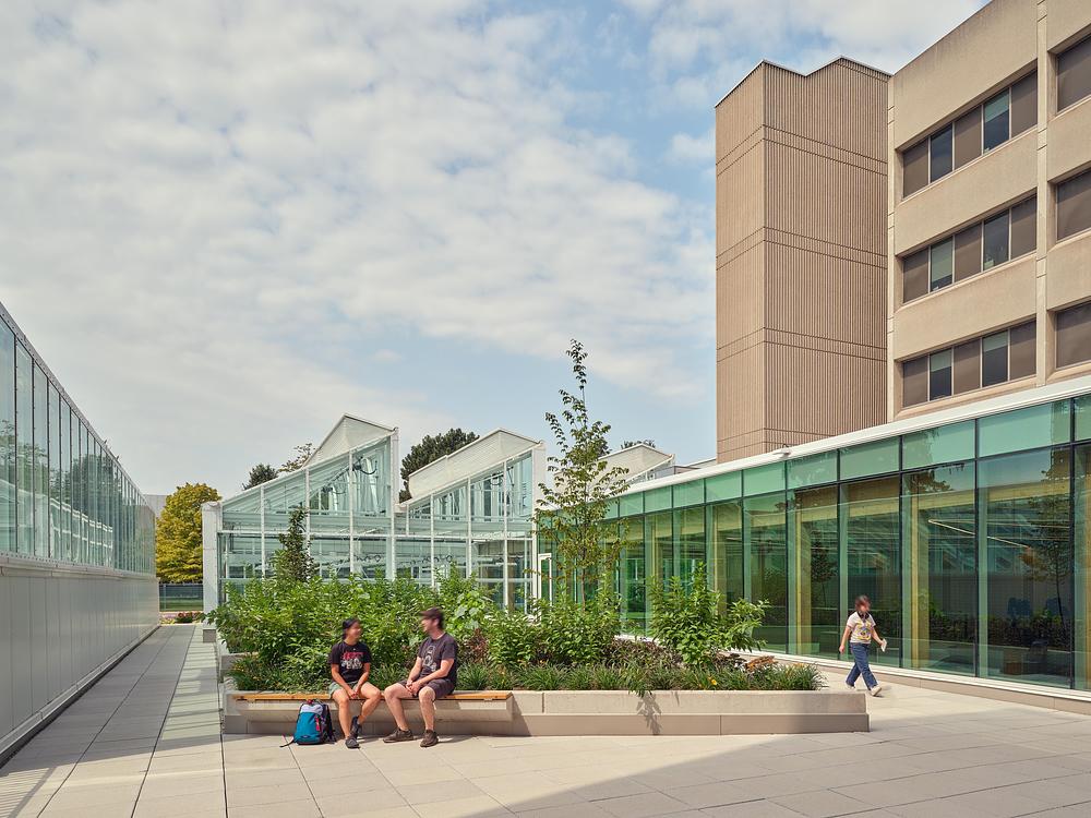 McMaster Greenhouse Puts Plant Science on Display