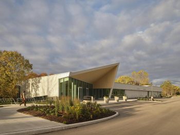 Honey Bee Research Centre Connects Science and Nature