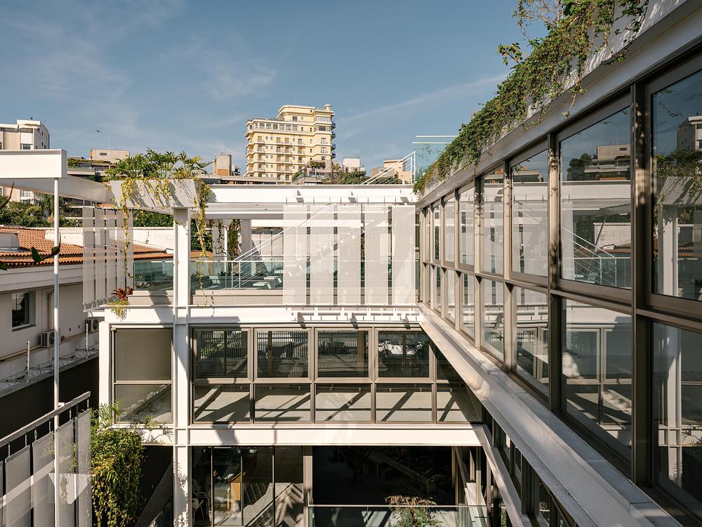 1. Ibira Work Connects Office Life with Urban Nature